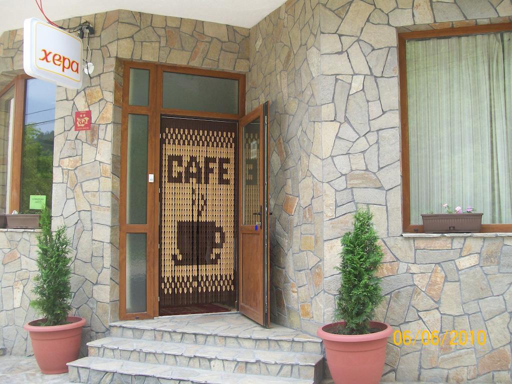 Hera Guest House 奇夫利克 外观 照片