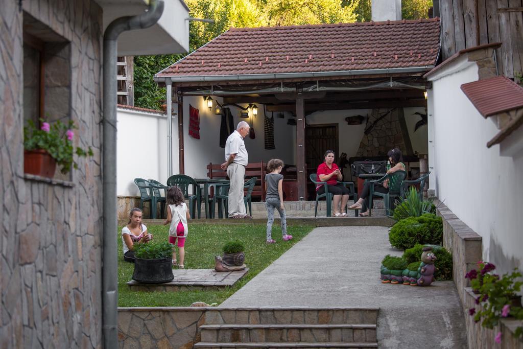 Hera Guest House 奇夫利克 外观 照片