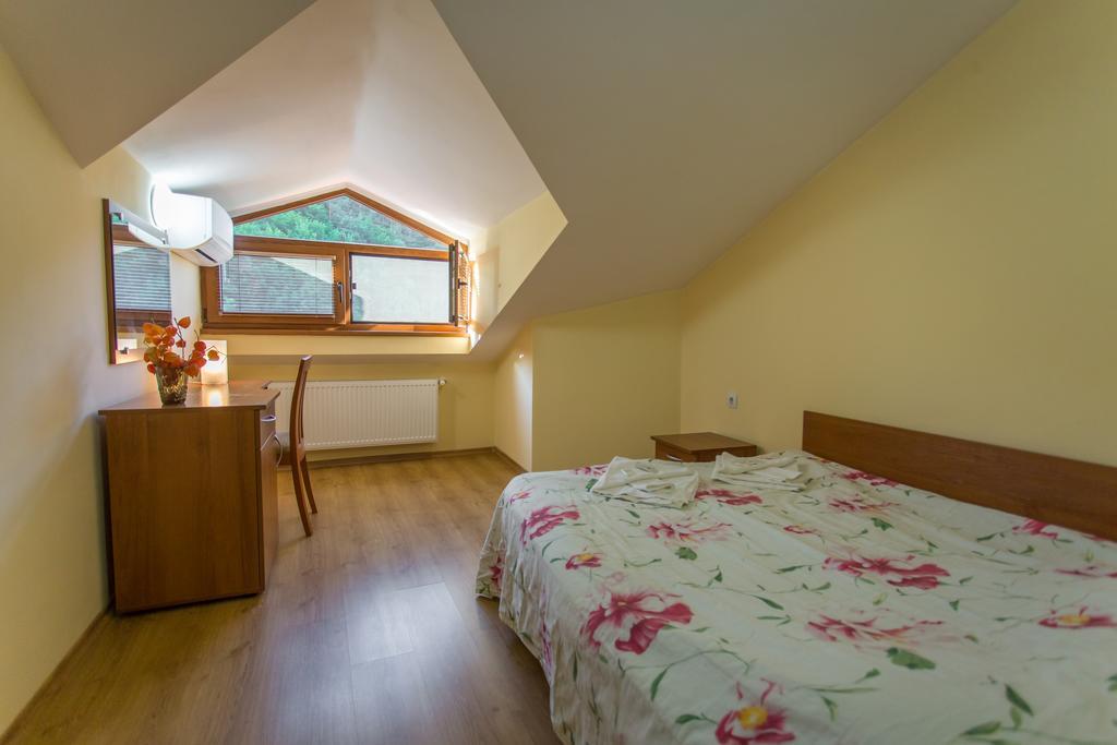 Hera Guest House 奇夫利克 外观 照片