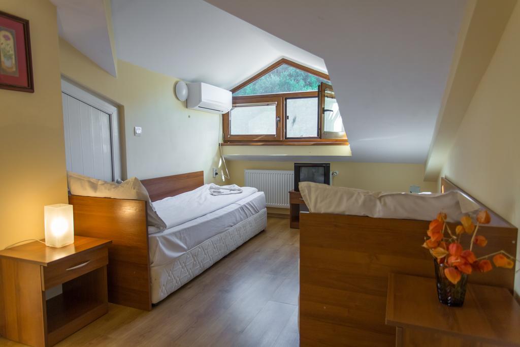 Hera Guest House 奇夫利克 外观 照片