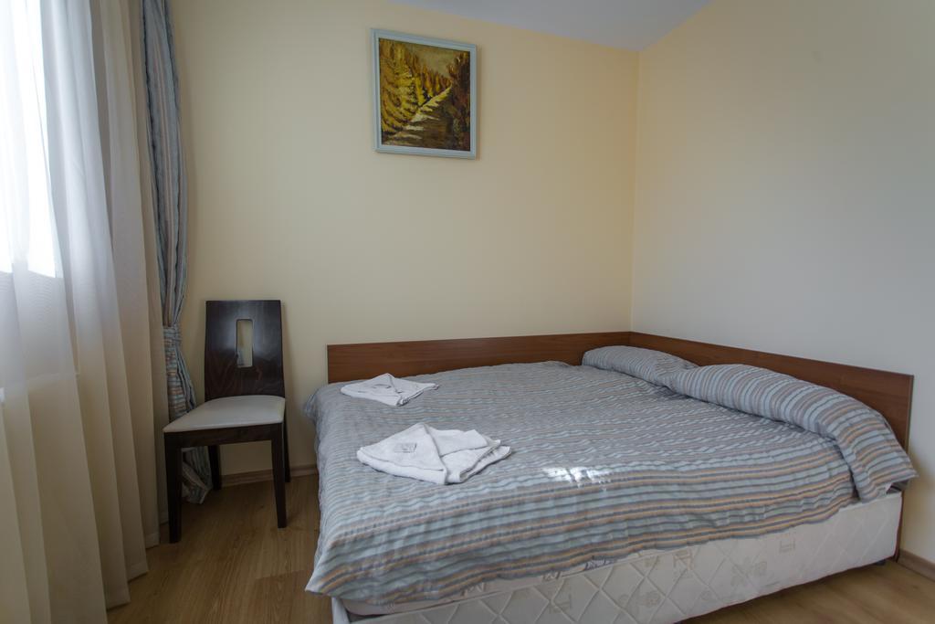 Hera Guest House 奇夫利克 外观 照片
