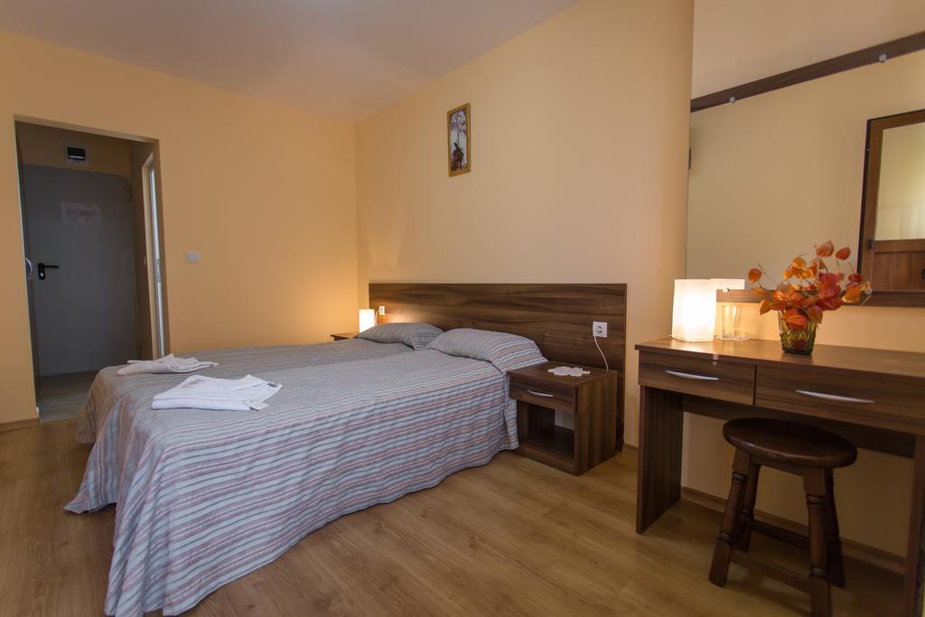 Hera Guest House 奇夫利克 外观 照片