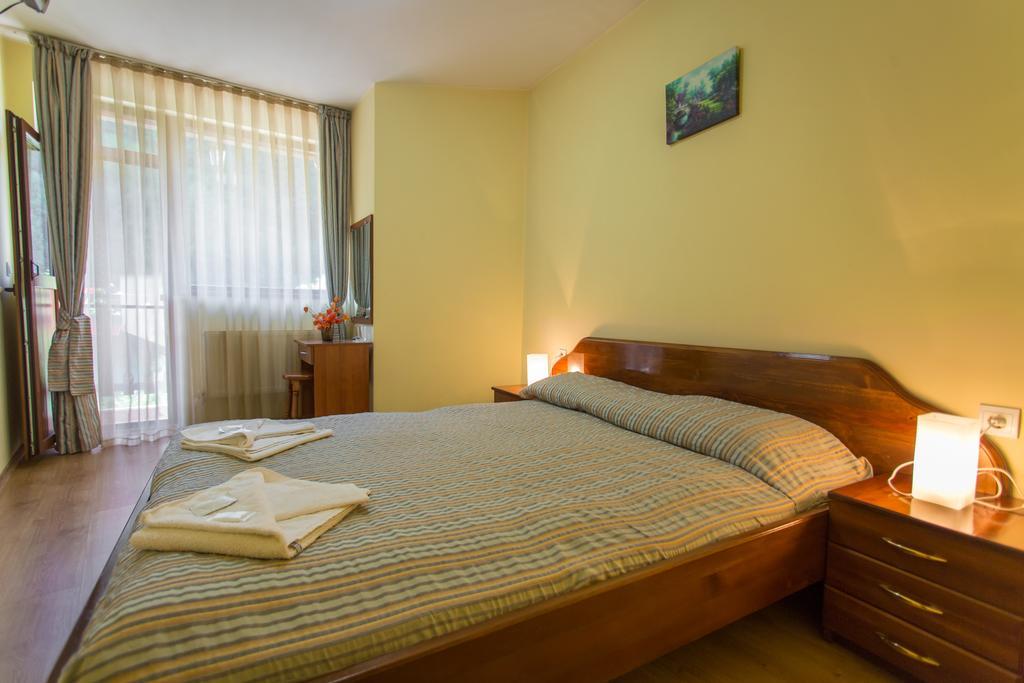Hera Guest House 奇夫利克 外观 照片