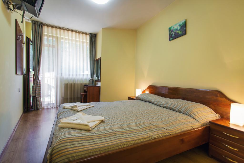 Hera Guest House 奇夫利克 外观 照片