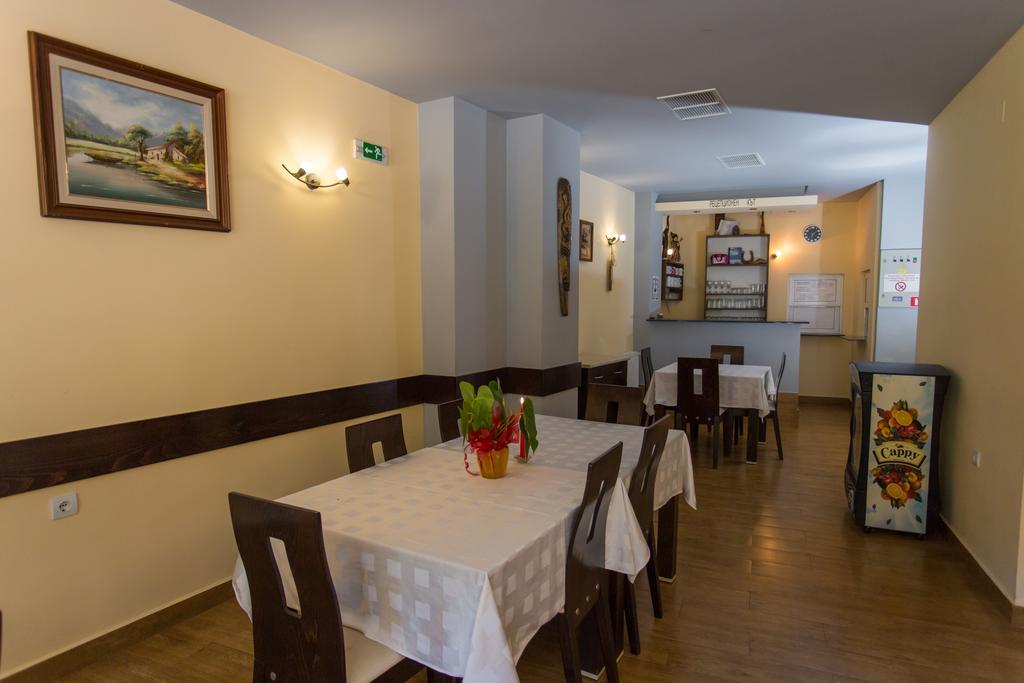 Hera Guest House 奇夫利克 外观 照片