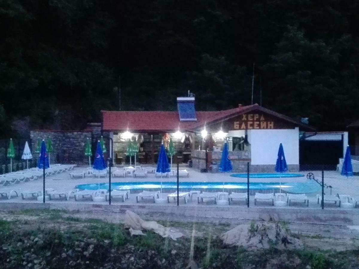 Hera Guest House 奇夫利克 外观 照片